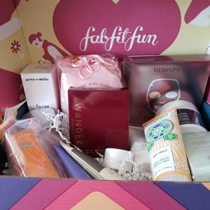 FabFitFun Fall 2019 Gift Box With Extras